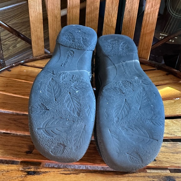 BearPaw square toe fur lined boots - Picture 10 of 13